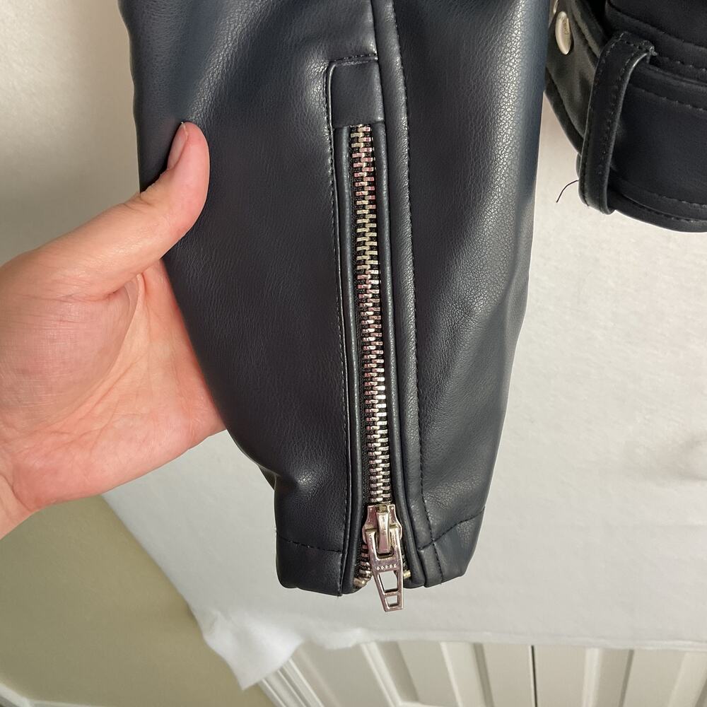 BLANKNYC Womens Vegan Leather Motorcycle Jacket Medium - Picture 5 of 9